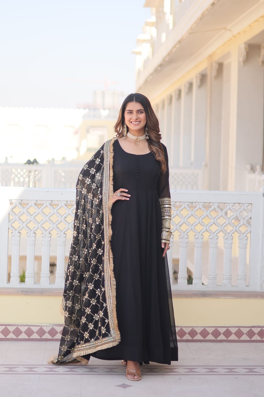 π GOWN-DUPATTA COLLECTIONS ππΌ Faux Blooming Gown with Dupatta