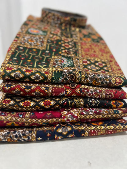 Printed kurta with foil print for rich look