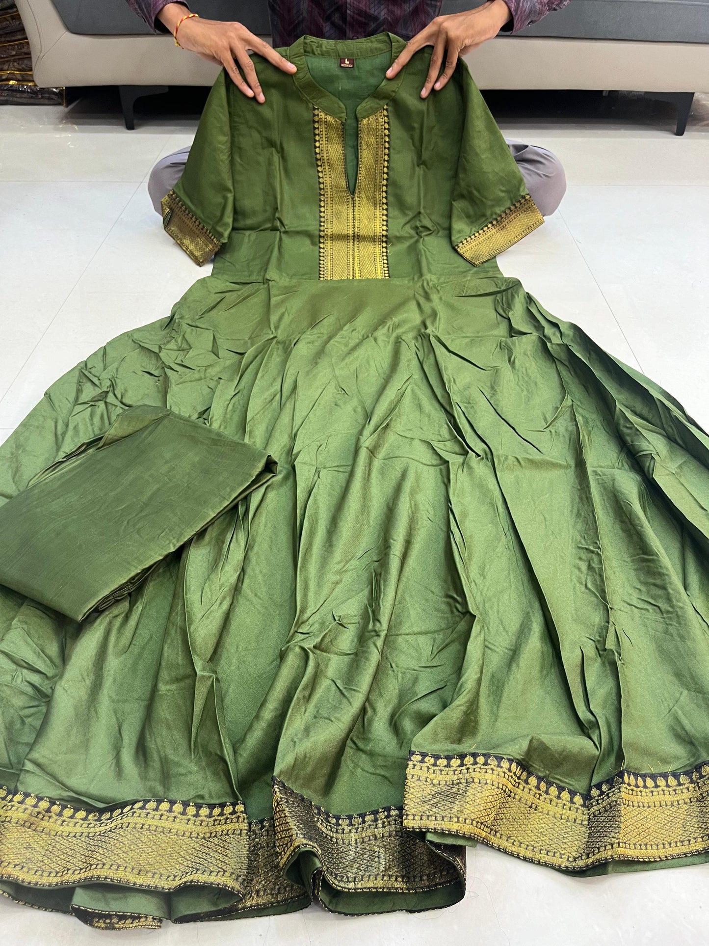 Beautiful Suit Sets in pure Chanderi Top with pent