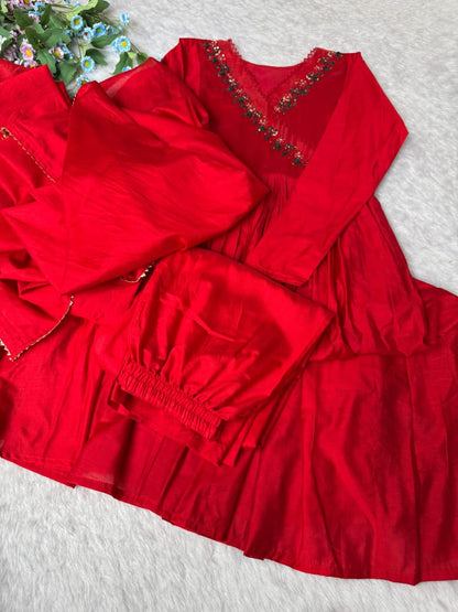 Presenting By New Party Wear L@@K Pure Mul cotton Chanderi &nbsp;Silk Gown P@nt With Dupatta